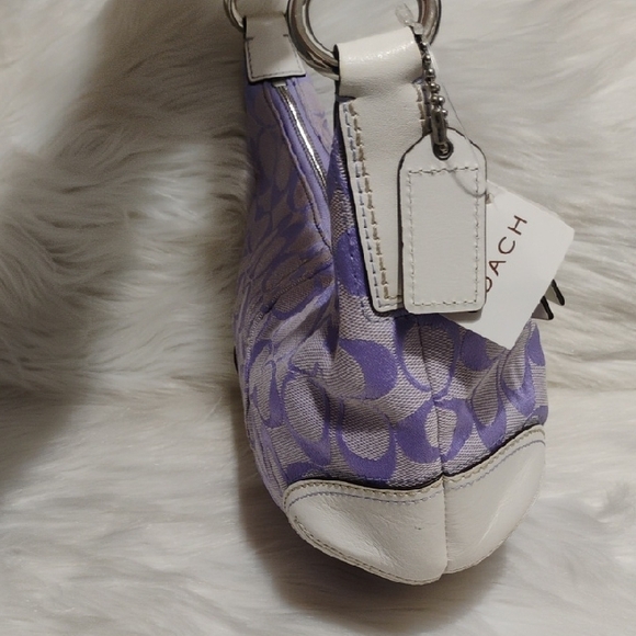 SALE! RARE! Coach Lavender Iris/White Signature Small Hobo Bag - Picture 5 of 16